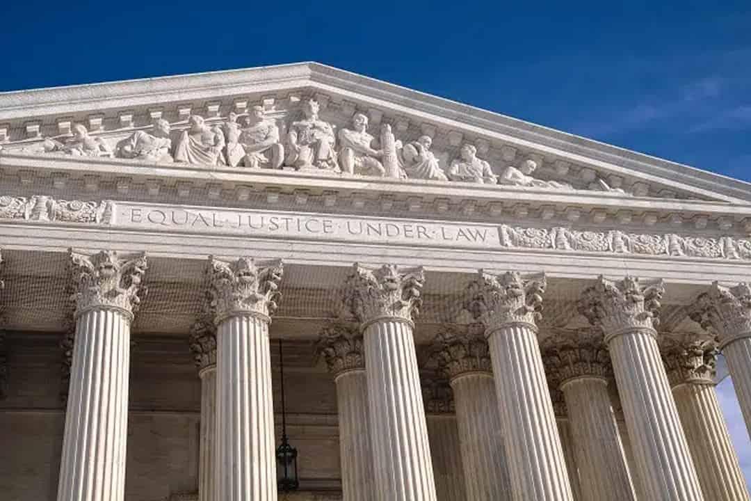 Abogado penalista ayuda a afrontar cargos por asesinato