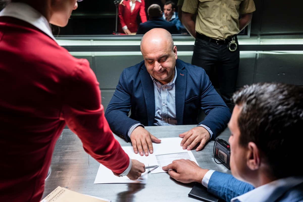 Firma De Defensa Criminal De Delitos De Cuello Blanco Navegando Cargos