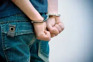 Abogado Criminal Juvenil Experimentado Diferencias Sistema Justicia Juvenil Y Adulto