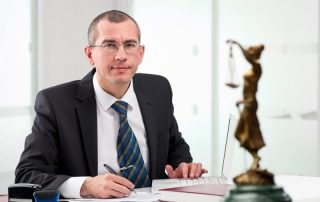 A Compassionate Divorce Lawyer Advocates For Fathers' Custody