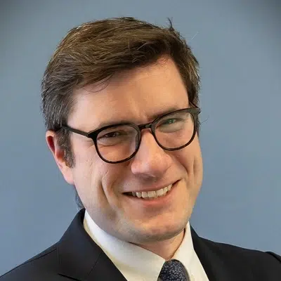 Brendan Kelly Abogado Asociado en The Irving Law Firm