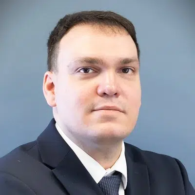 Victor Ciola Paralegal de The Irving Law Firm